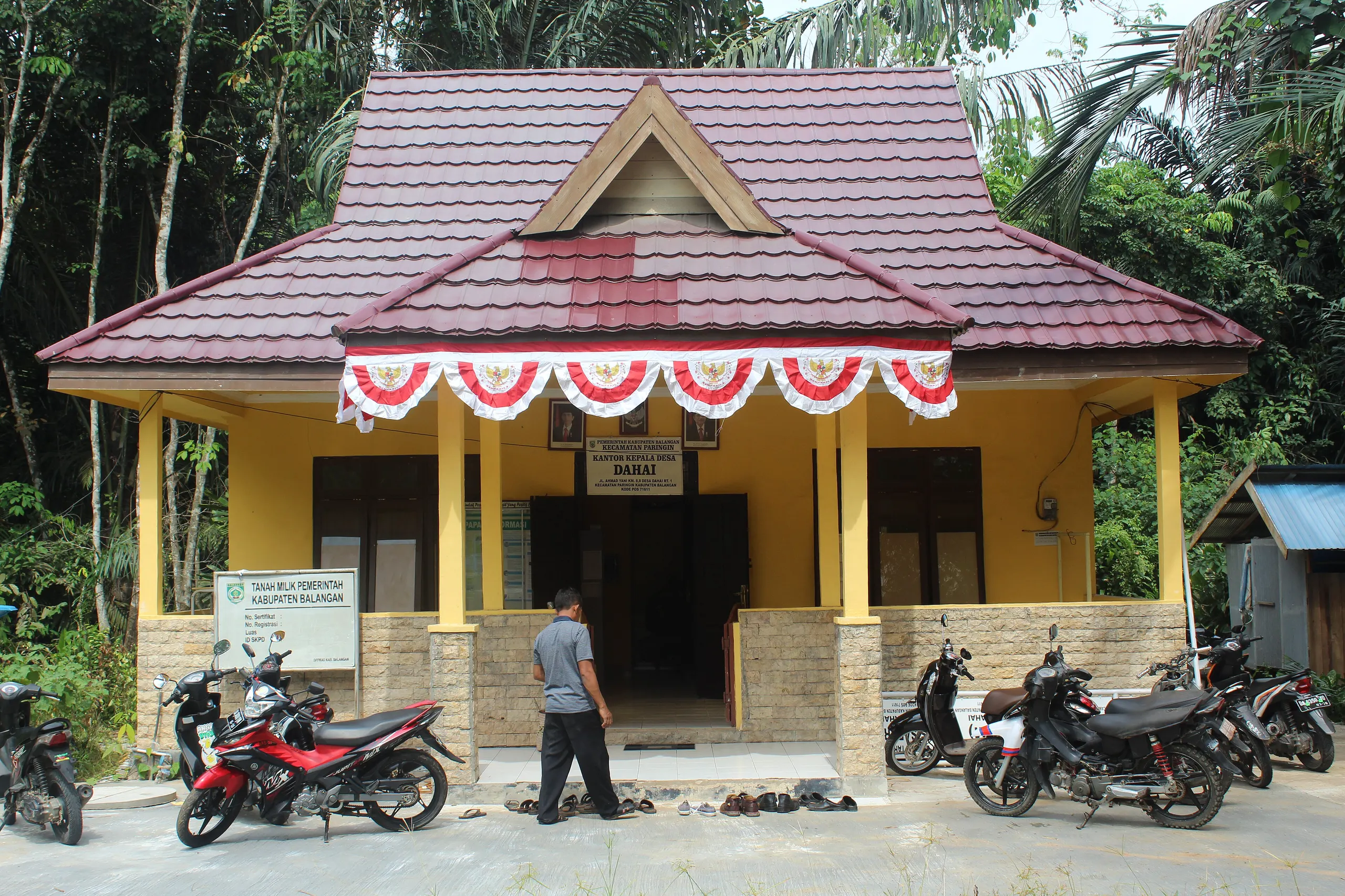 Kantor desa di Indonesia
